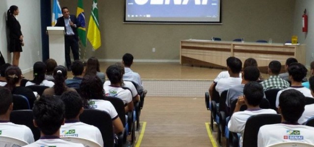 Procurador de Contas realiza palestra sobre educação fiscal